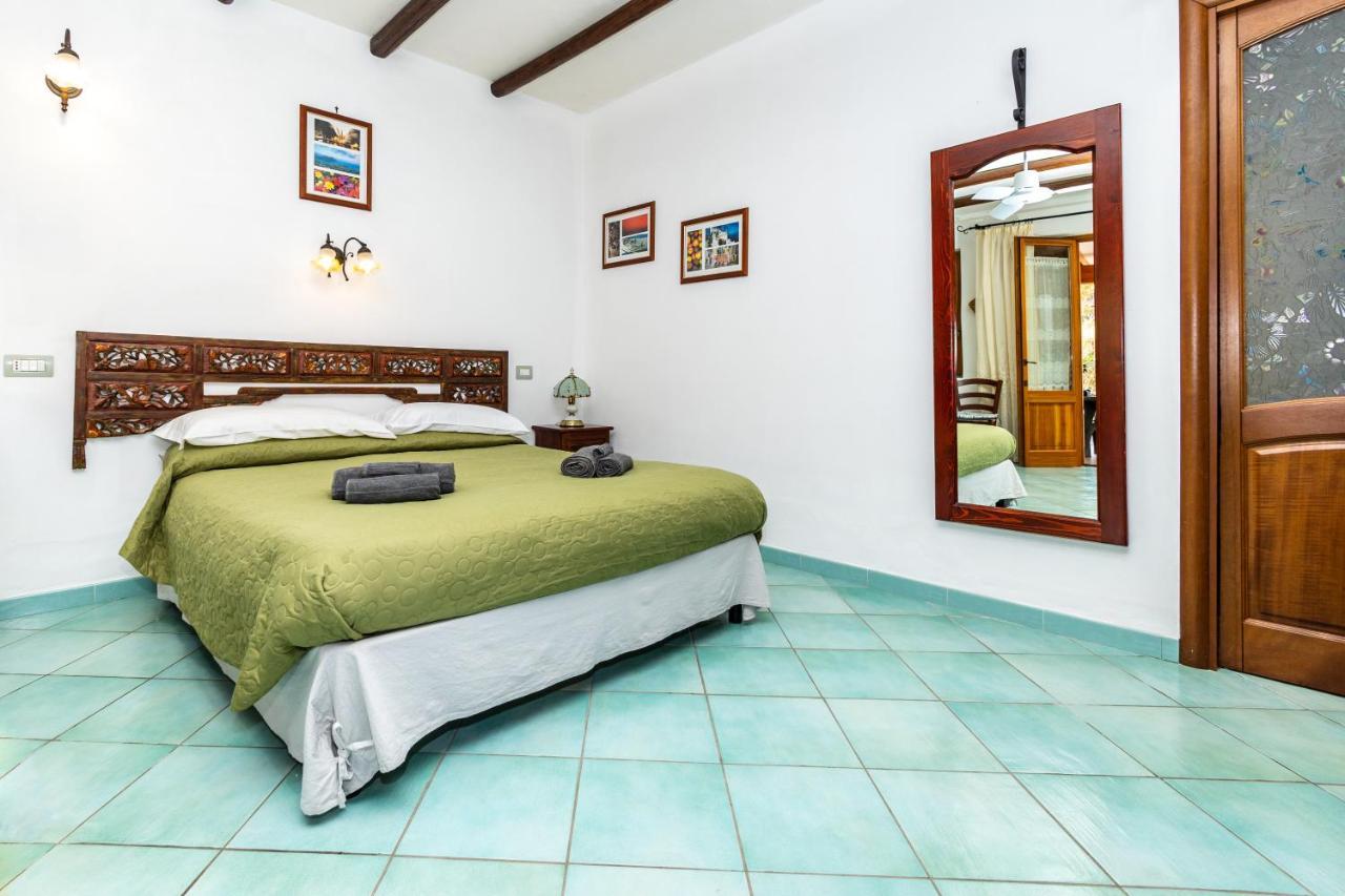 Lauricella Bed And Breakfast Lipari  Eksteriør bilde